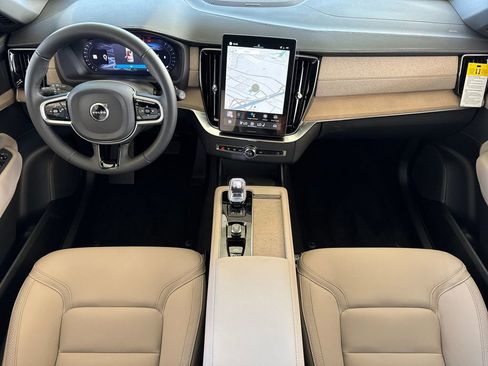 New 2026 Volvo XC90 B6 Plus w/ Protection Package Premier image 12