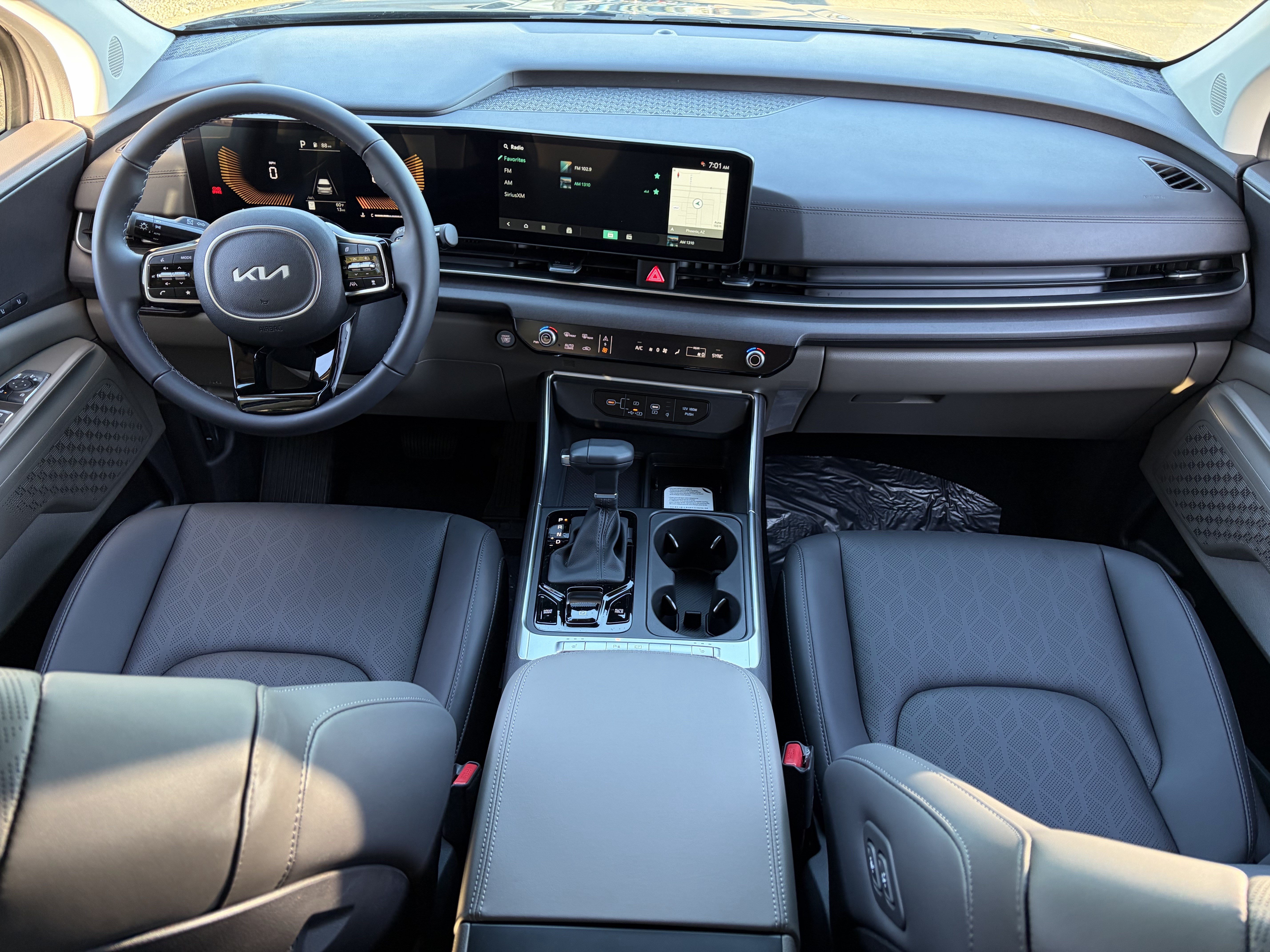 New 2026 Kia Carnival EX FWD image 13