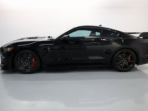 Used 2022 Ford Mustang Shelby GT500 w/ Carbon Fiber Track Pack image 56