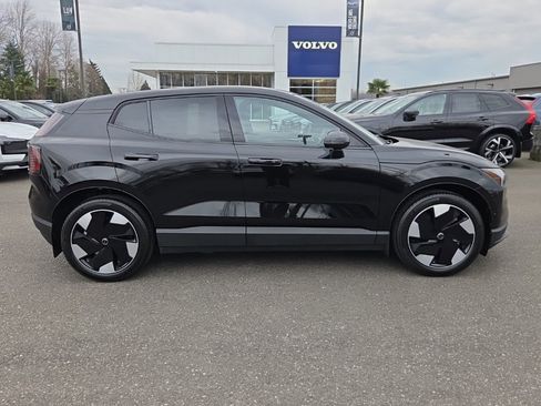New 2026 Volvo EX30 Ultra w/ Protection Package Premier image 9