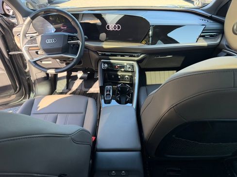 Used 2025 Audi Q5 Premium Plus w/ Premium Plus AWD/4WD image 19