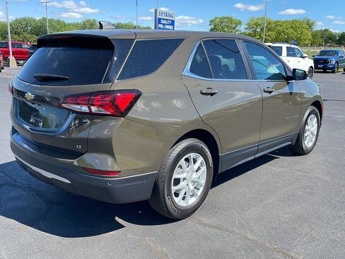 Used 2024 Chevrolet Equinox LT w/ LPO, Floor Liner Package FWD image 5