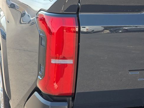 Used 2025 Toyota Tacoma SR RWD image 9