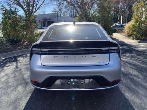 New 2026 Toyota Prius Plug-In Hybrid FWD image 7