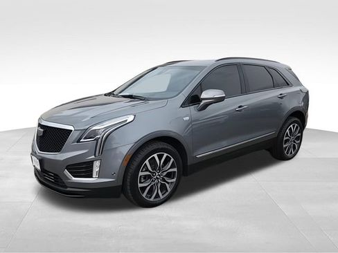 Used 2021 Cadillac XT5 Sportv w/ Platinum Package AWD/4WD image 4