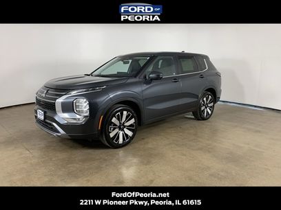 Used 2025 Mitsubishi Outlander SE