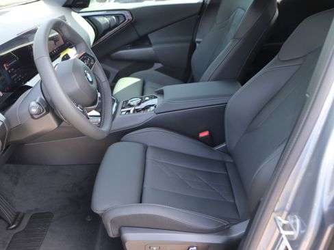 Used 2025 BMW X3 xDrive30i w/ Premium Package AWD/4WD image 15
