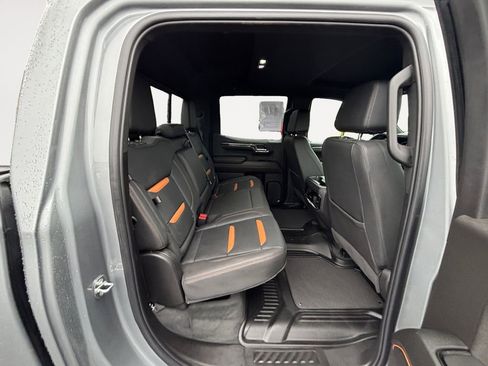 Used 2024 GMC Sierra 1500 AT4 w/ AT4 Premium Package AWD/4WD image 15