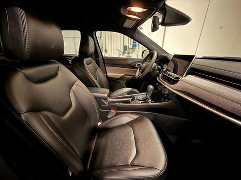 Used 2024 Jeep Compass Latitude image 27