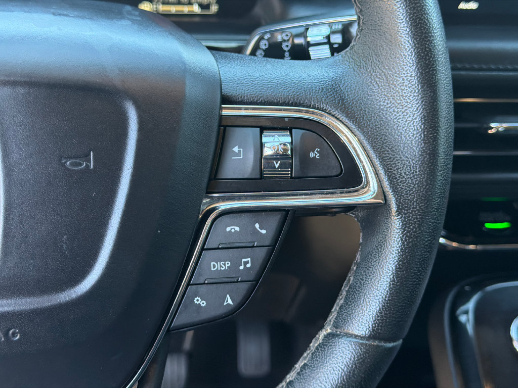 Used 2022 Lincoln Nautilus FWD image 26