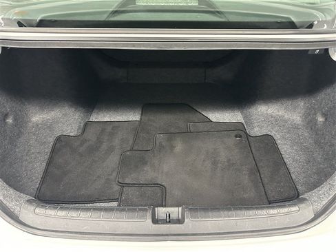 Used 2019 Honda Accord LX image 17