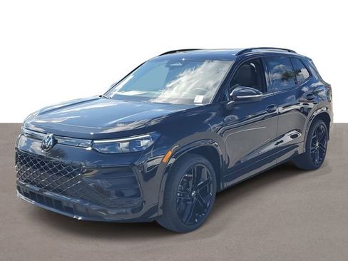 New 2026 Volkswagen Tiguan SE R-Line FWD image 2