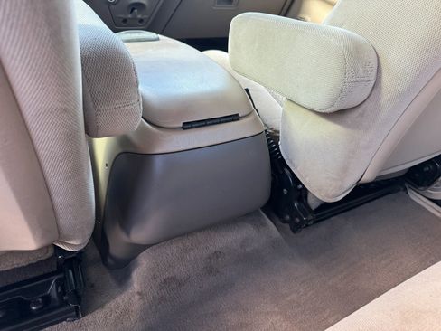 Used 2002 Ford F350 XLT image 24