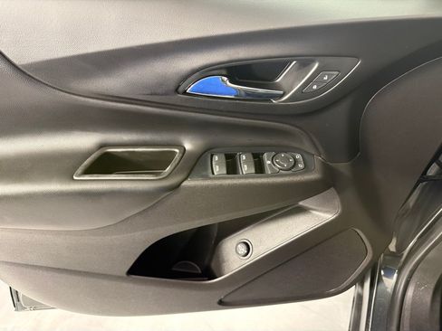Used 2019 Chevrolet Equinox LT w/ Driver Convenience Package FWD image 11