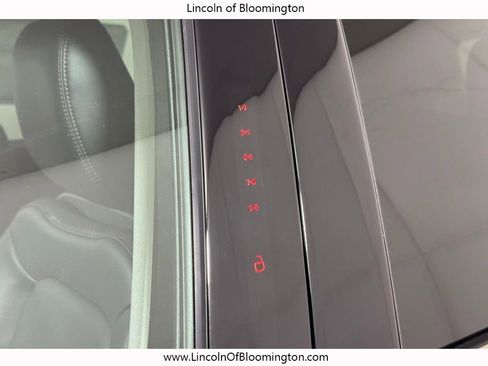 New 2026 Lincoln Aviator AWD image 15