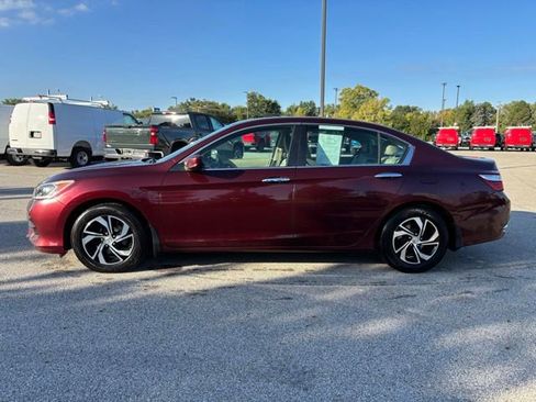 Used 2016 Honda Accord LX image 2