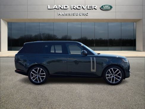 New 2026 Land Rover Range Rover SE AWD/4WD image 5