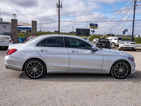 Used 2021 Mercedes-Benz C 300 Sedan image 4