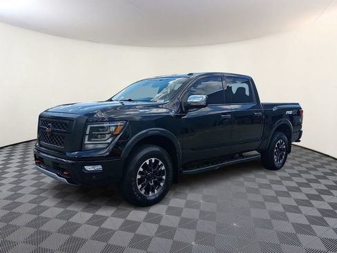 Used 2021 Nissan Titan PRO-4X w/ Pro-4x Convenience Package AWD/4WD image 3