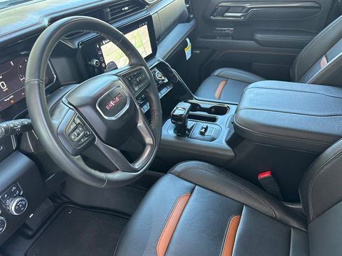 Used 2025 GMC Sierra 1500 AT4 AWD/4WD image 9