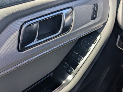 New 2026 Ford Explorer Active w/ Active Comfort Package RWD image 25