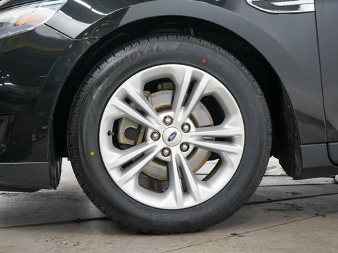 Used 2014 Ford Taurus SEL w/ Equipment Group 201A AWD/4WD image 27