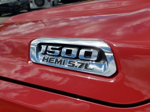 Used 2019 RAM 1500 Big Horn AWD/4WD image 38