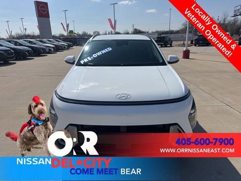 Used 2025 Hyundai Kona SEL FWD image 8