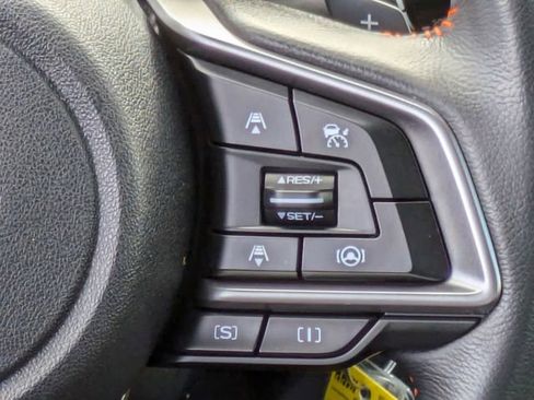 Used 2022 Subaru Crosstrek 2.0i Premium image 21