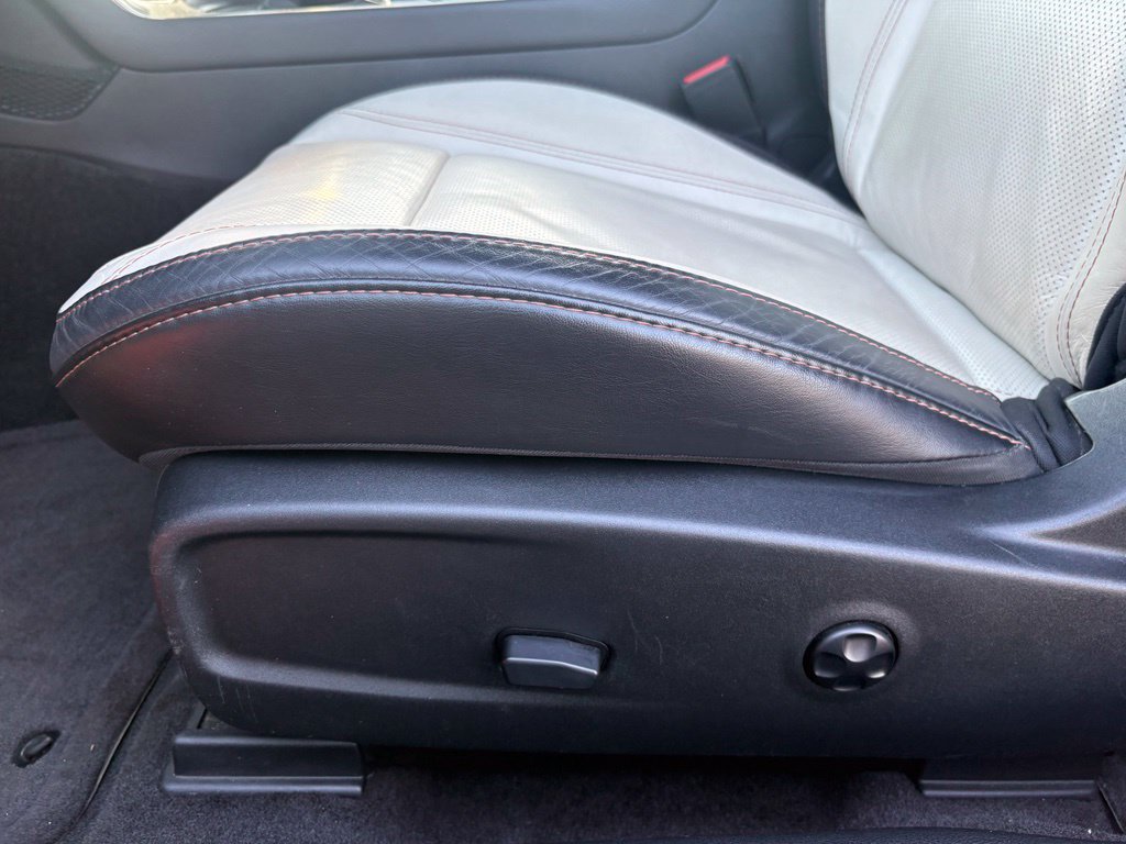 Used 2018 Dodge Challenger R/T Plus RWD image 10