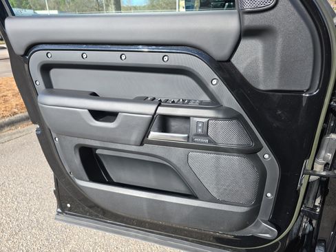 Certified 2024 Land Rover Defender 110 V8 image 26