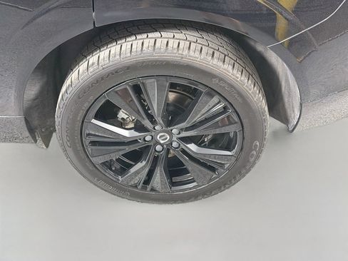 Used 2023 Volvo XC60 B5 Plus w/ Climate Package FWD image 34