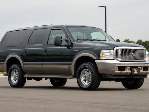 Used 2002 Ford Excursion Limited image 7