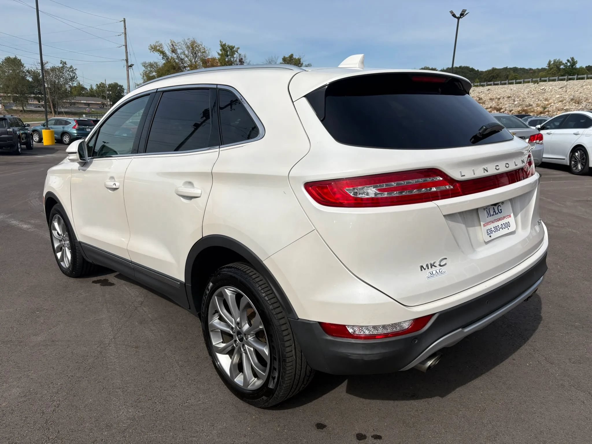 Used 2018 Lincoln MKC Select w/ Select Plus Package FWD image 4