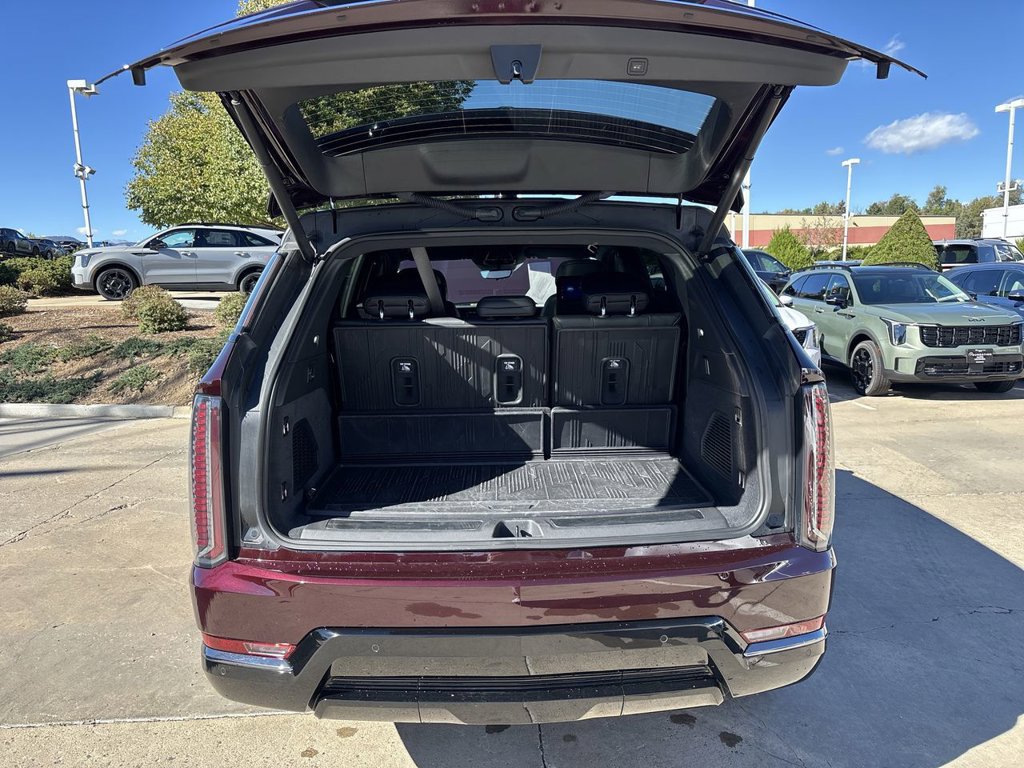 Used 2026 Cadillac Escalade IQ Sport 1 w/ LPO, Floor Liner Package AWD/4WD image 31