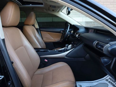 Used 2015 Lexus IS 250 w/ Premium Package RWD image 27