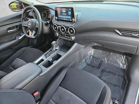 Certified 2025 Nissan Sentra SR image 25