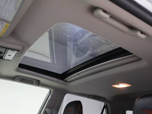 Used 2020 Toyota 4Runner TRD Off-Road Premium w/ Moonroof Package AWD/4WD image 29