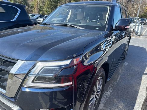 Used 2023 Nissan Armada SL image 1