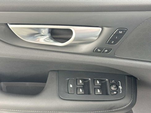 Used 2025 Volvo S60 B5 Core image 16