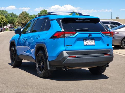Used 2020 Toyota RAV4 XLE w/ Convenience Package AWD/4WD image 4