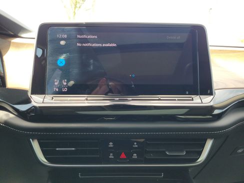 Used 2024 Volkswagen Atlas SE FWD image 25