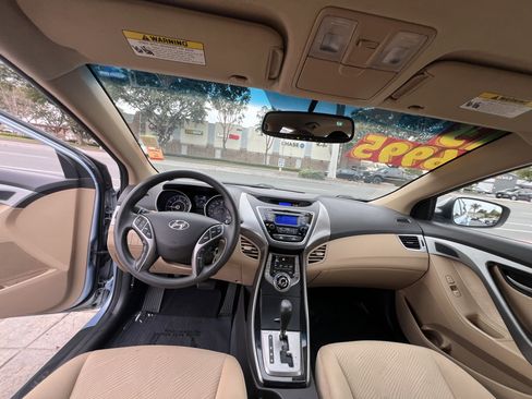 Used 2013 Hyundai Elantra GLS w/ Preferred Pkg image 13