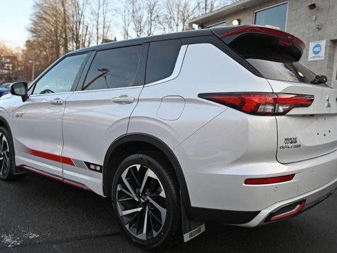 Used 2024 Mitsubishi Outlander Ralliart image 6