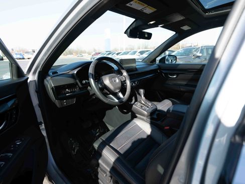 Used 2023 Honda CR-V Sport Touring image 8