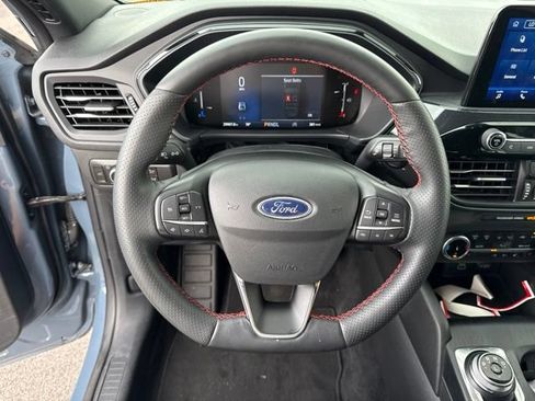 Used 2025 Ford Escape ST-Line Select AWD/4WD image 15