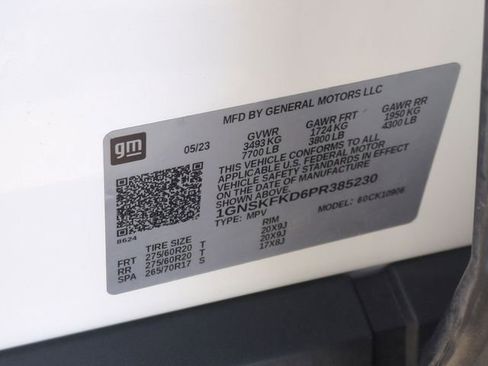 Used 2023 Chevrolet Suburban Premier image 26