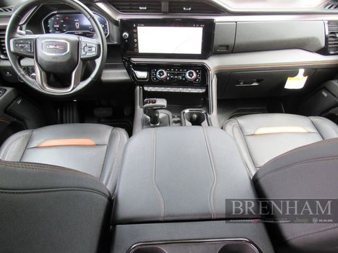 Used 2025 GMC Sierra 1500 AT4 AWD/4WD image 21
