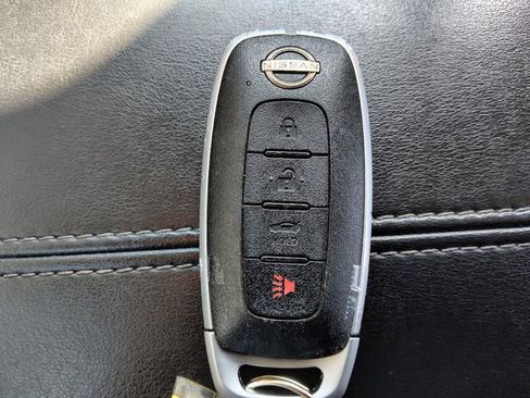 Used 2024 Nissan Sentra S FWD image 32