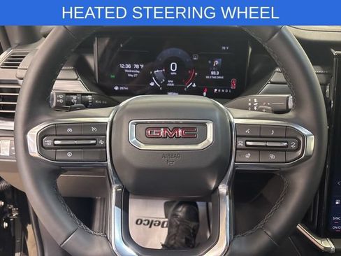 Used 2026 GMC Acadia Elevation w/ Elevation Premium Package FWD image 30
